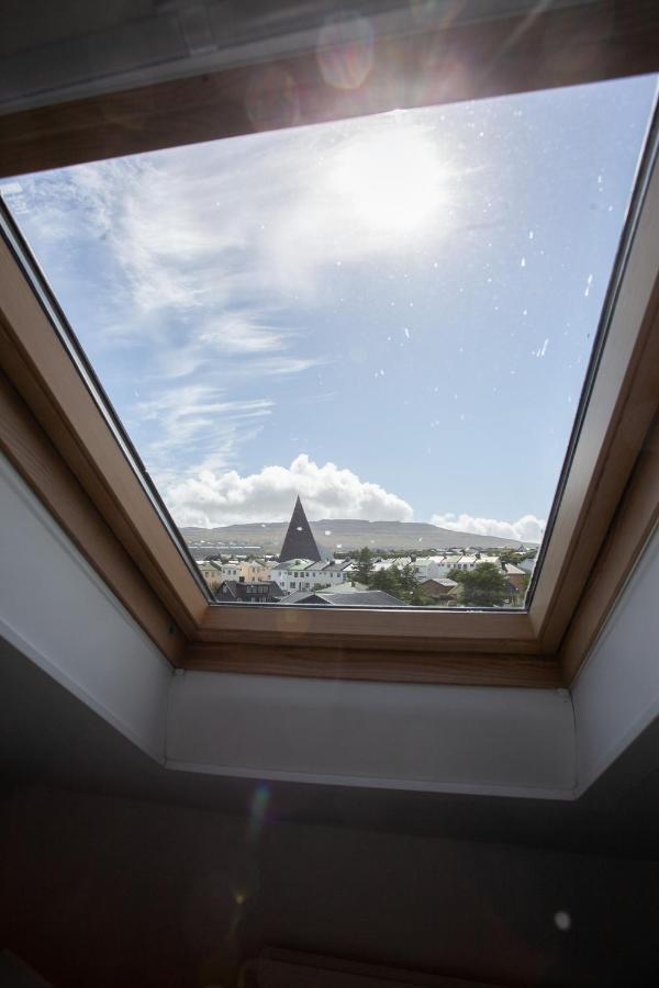 The Bird / Guesthouse / 10 Min Walk Downtown Tórshavn Buitenkant foto